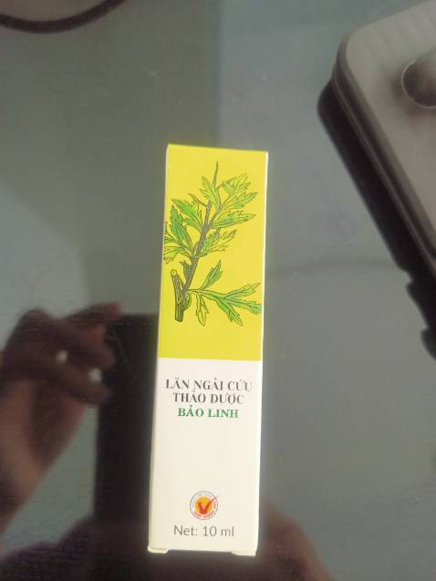 Cảm ơn shop giao hàng cực nhanh, dầu đúng hàng chính hãng rất thơm , mùi thơm dễ chịu , xoa lên trán mát rượi hương thơm lâu , dễ chịu giảm bớt đau đầu , sẽ mua thêm vài chai để dành