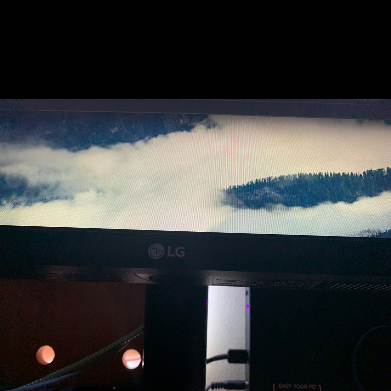 Màn đẹp.. không bị hở sáng… giao hàng nhanh.. 5 sao cho chất lượng