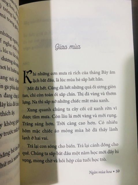 Tản văn 1-2 trang dễ đọc