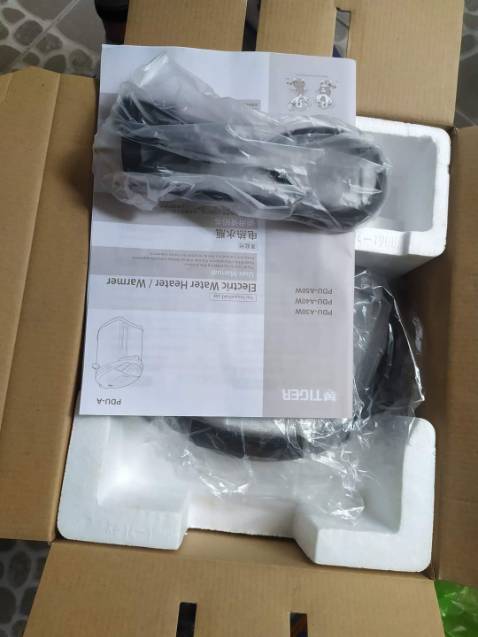 Bình Tiger mình dùng từ khi còn bên Nhật chất lượng thì khỏi chê, mình khá cẩn thận nên tìm hiểu rất nhiều dòng mới chọn hàng Nhật này, shop đóng gói cẩn thận, giao hàng nhanh.