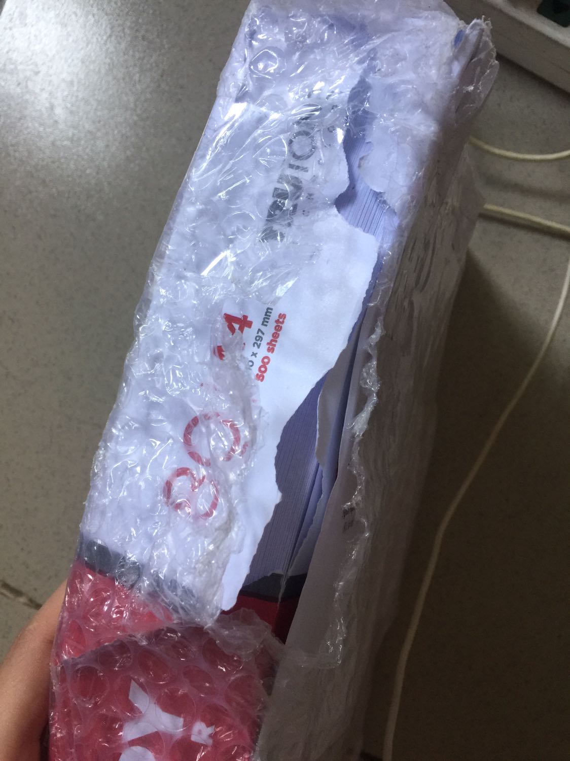 Chắc là vấn đề vận chuyển lm mình hơi hụt hẫng xé nát ra nv :(