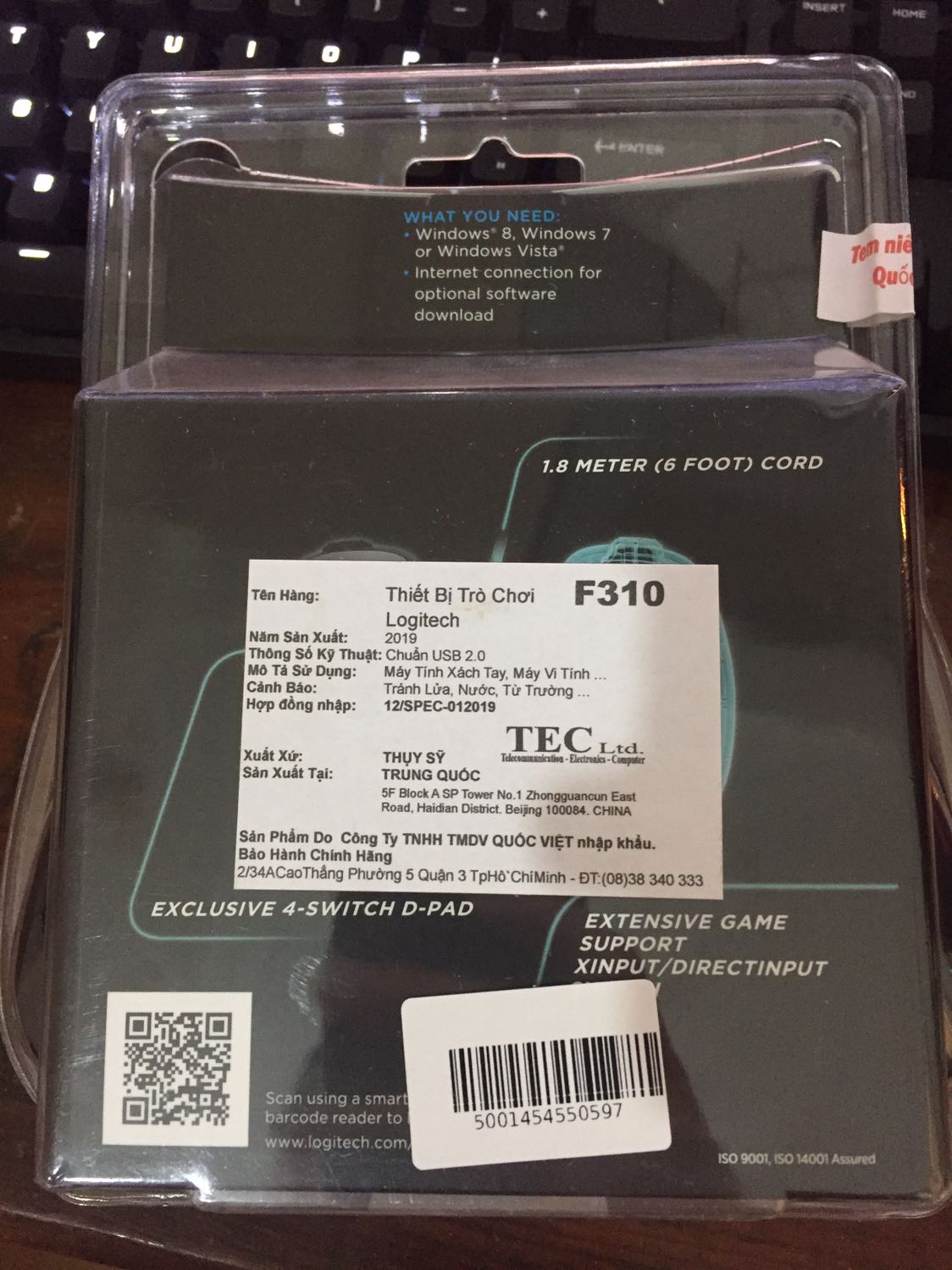 Tiki chuyển hàng nhanh quá, trở tay không kịp!
Sản phẩm tốt, vừa tay cỡ trung bình, phím ấn nhạy. Có điều phím L2 R2 hơi nổi, hành trình phím dài nên một số pha phản xạ bị trễ nhịp @.@
Ps: Mình dùng Win10 x64 nhưng vẫn phải cài Logitech Gaming Software để máy nhận driver, tuy nhiên phần mềm hỗ trợ tốt, áp dụng nhiều dòng game, nhiều hệ máy.