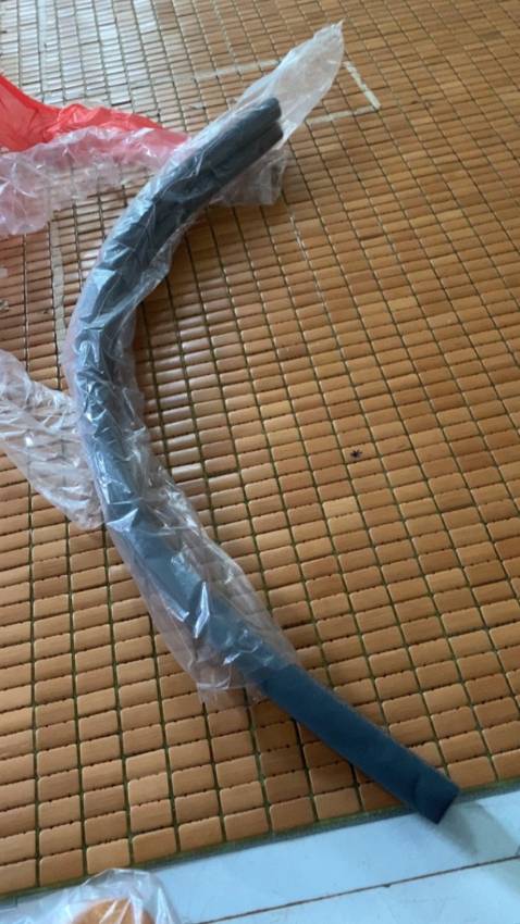 Giao hàng nhanh, đóng gói cẩn thận. Dễ dùng, sẽ ủng hộ shop thêm. Hơi dài so với cửa nhà mình nên cắt đi là được. Được tặng khẩu trang