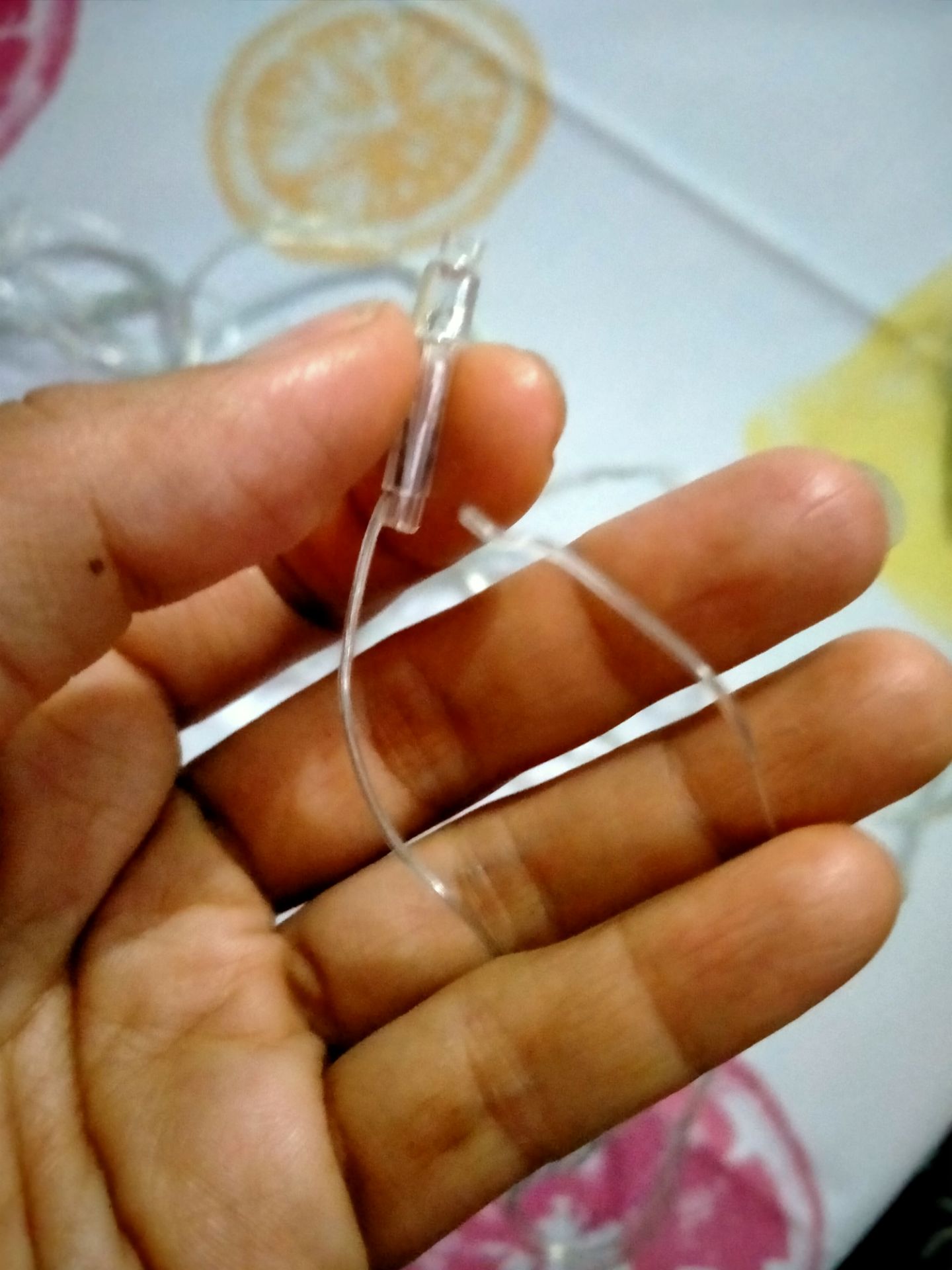 Đèn bị đứt dây, một số bóng không sáng. thất vọng quá