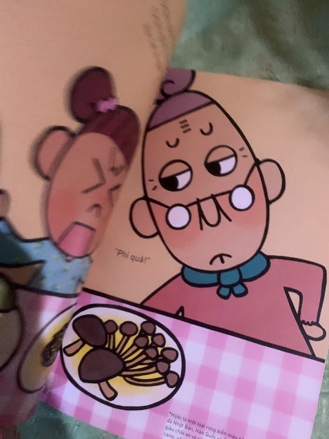 Mua sách này đúng là ko phí, sách giúp bé tính tiết kiệm, lòng biết ơn và việc bảo vệ mt. Còn có lợi ích của thúc ăn nữa mà, sách 10đ ko có nhưng....