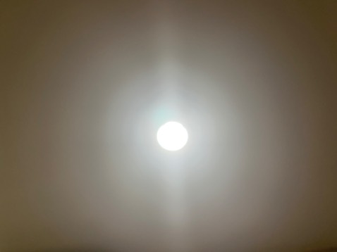 Độ sáng tốt, bóng nhỏ gọn và vỏ nhựa k sợ bể