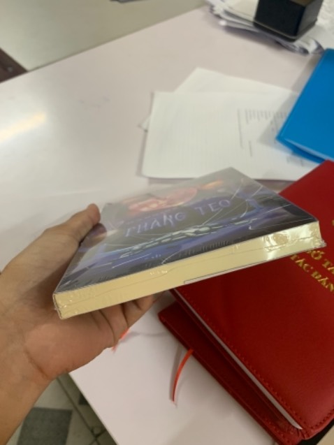 Sách mới, nguyên vẹn gói kỹ
Nội dung mình chưa đọc