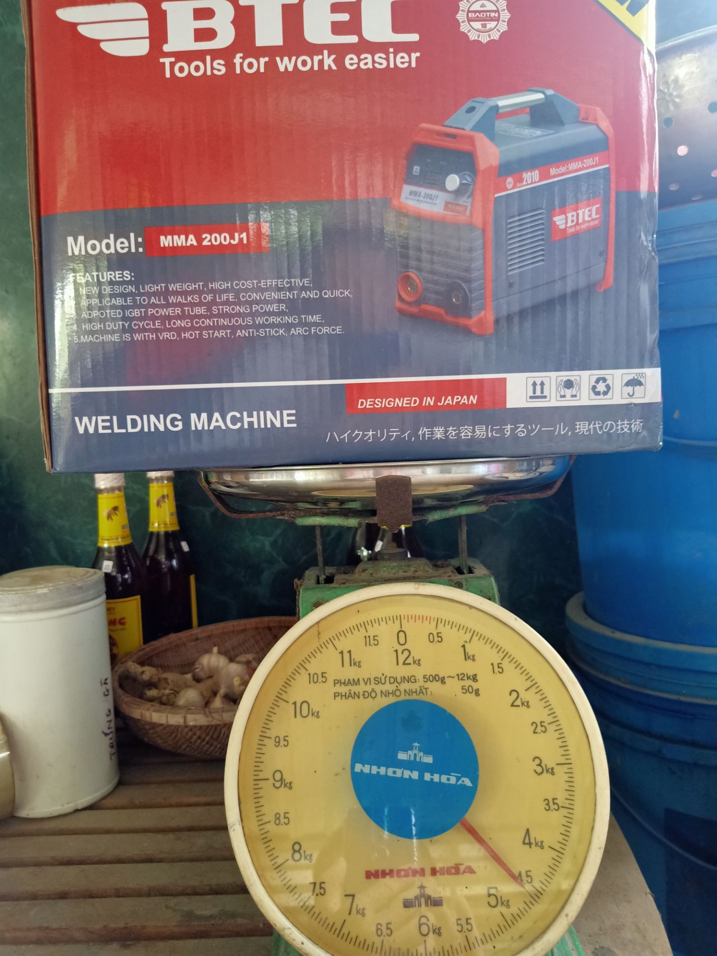 Trọng lượng tổng cộng chưa đến 5kg. AE nào mua cần lưu ý. Nói chung là dùng được.