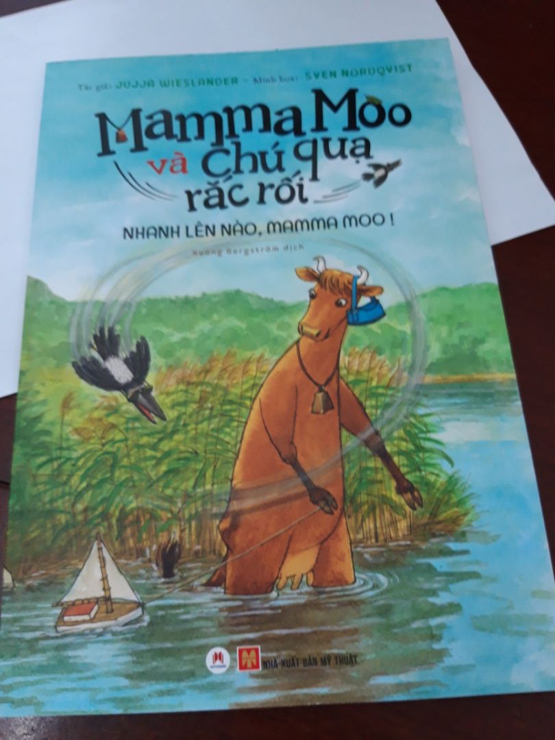 giấy sách dầy, in đẹp, tuy nhiên sách hơi cũ 1 chút và nhiều bụi, nhưng mua lúc giảm giá thì hài lòng