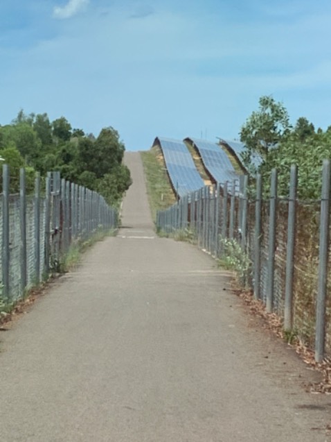 Có lẫn đá nhiều———————-111111-11111111