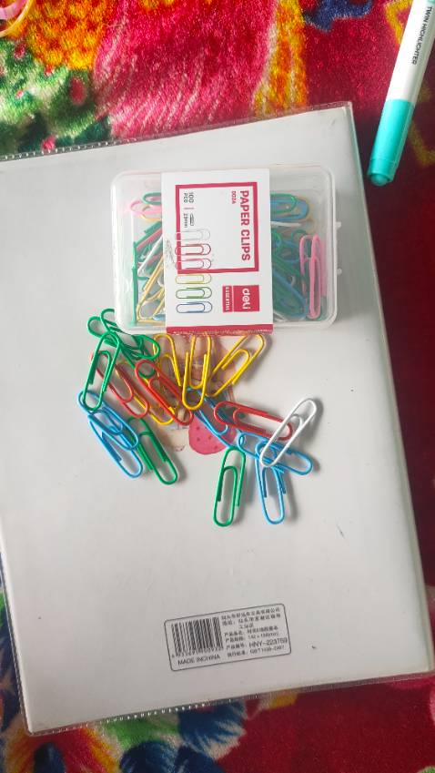 Kim kẹp dùng ổn, sài được 1 thời gian khá dài nhưng tháo ra sài lại thì sẽ bị rơi tài liệu. Vì giá tiền khá ổn phù hợp vs học sinh, sinh viên mình thấy khá ok. Nên mua nhaaaaaa.shop gói hàng ổn