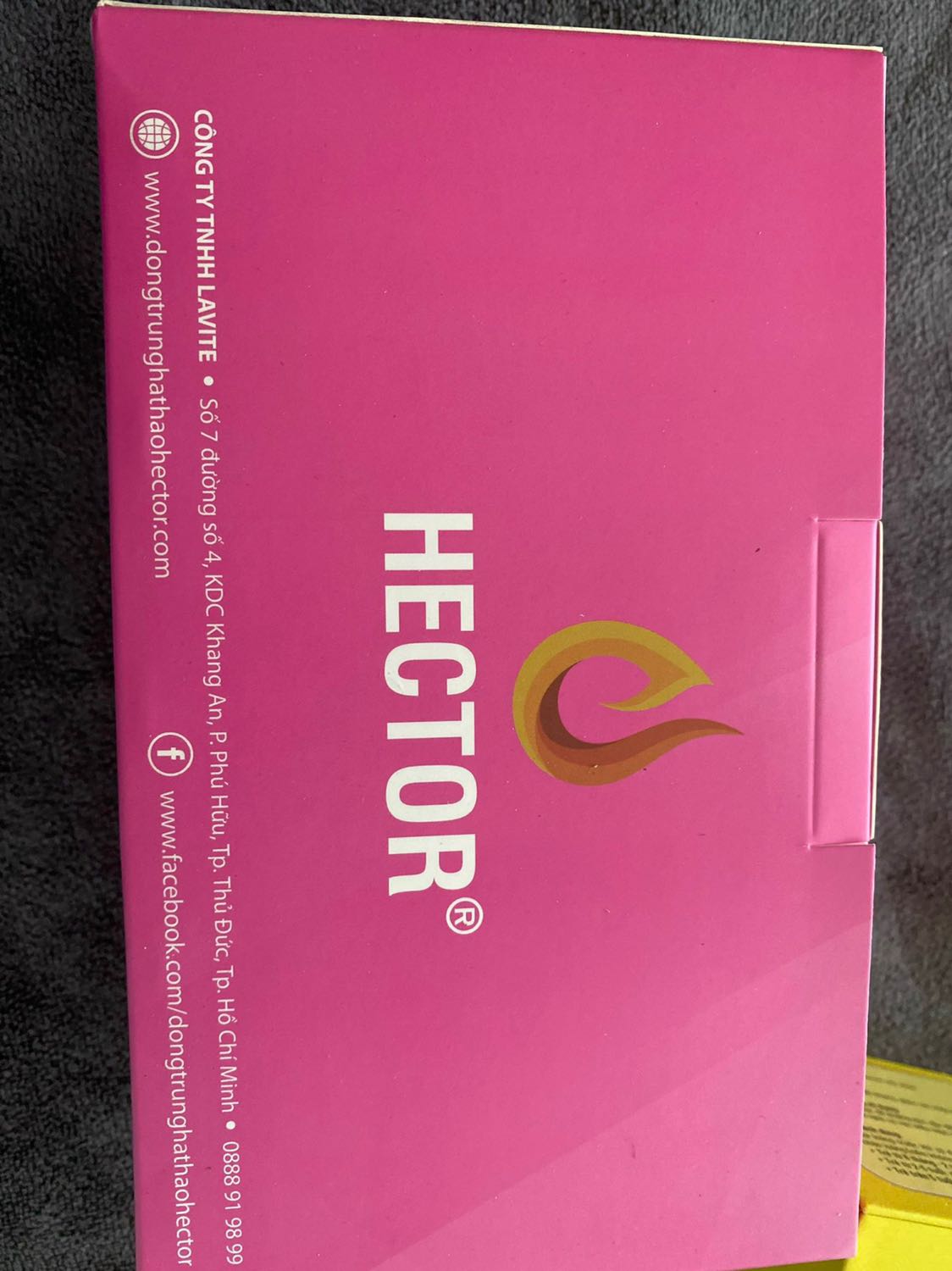 Shop giao hàng nhanh, đóng gói cẩn thận . Mình dùng được hơn năm , thấy da săn chắc hơn và mờ nám , sức khoẻ dc cải thiện sau sinh bé .