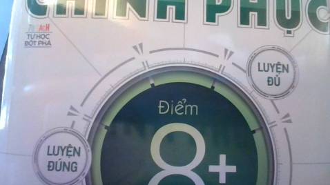 sách tốt nè đẹp nè nội dung tốt nè có điều giấy hơi mỏng thấy hết chữ in trang sau nhưng mà ko sao mùi thơm của giấy. Fahasha giao sách rất tốt ko bị quăng nè và nhanh nữa theo mik thấy thì nội dung khá ổn mn nên mua để ôn thi nha