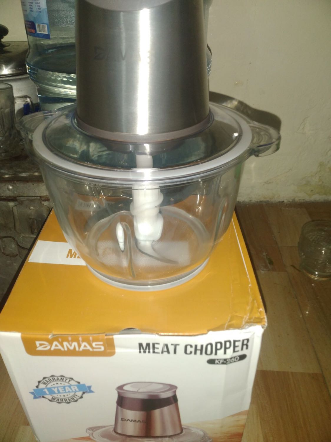 Tốt dễ sử dụng, có đế chống trượt, được bảo hành 12 tháng nên cũng yên tâm