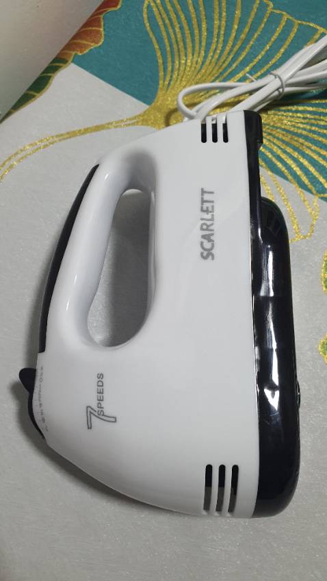 Máy đánh trứng gọn nhỏ, nhẹ. Rất tiện. Giá tốt.