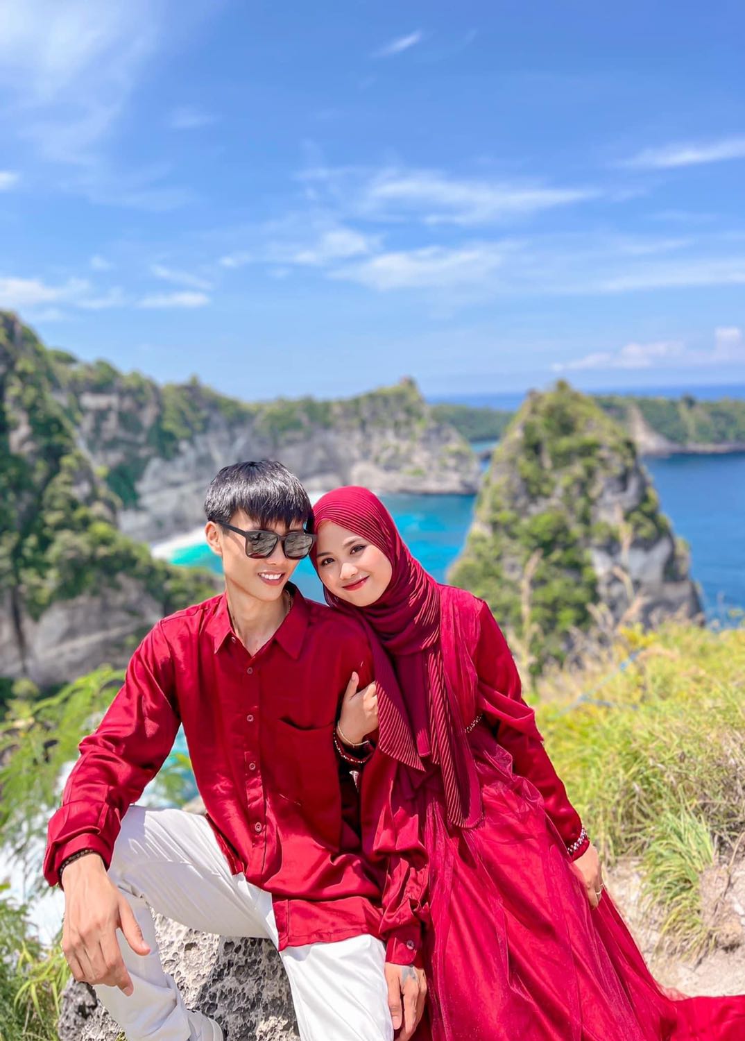 Cuộc sống là những gam màu khác nhau hạnh phúc và bình an là những điều quan trọng tạo nên cuộc sống tốt đẹp.