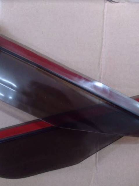 Shop giao hàng nhanh, sản phẩm đúng với mô tả, nhựa dẻo nên mình dẽ uốn cho vừa khít với gương luôn, keo dám bám chắc  đi dưới trời mưa to vẫn bị bám nước nhưng đỡ hơn rất nhiều so với khi không có. Shop tư vấn nhiệt tình và chăm sóc khách hàng tốt nên ủng  hộ 5 sao cho shop.