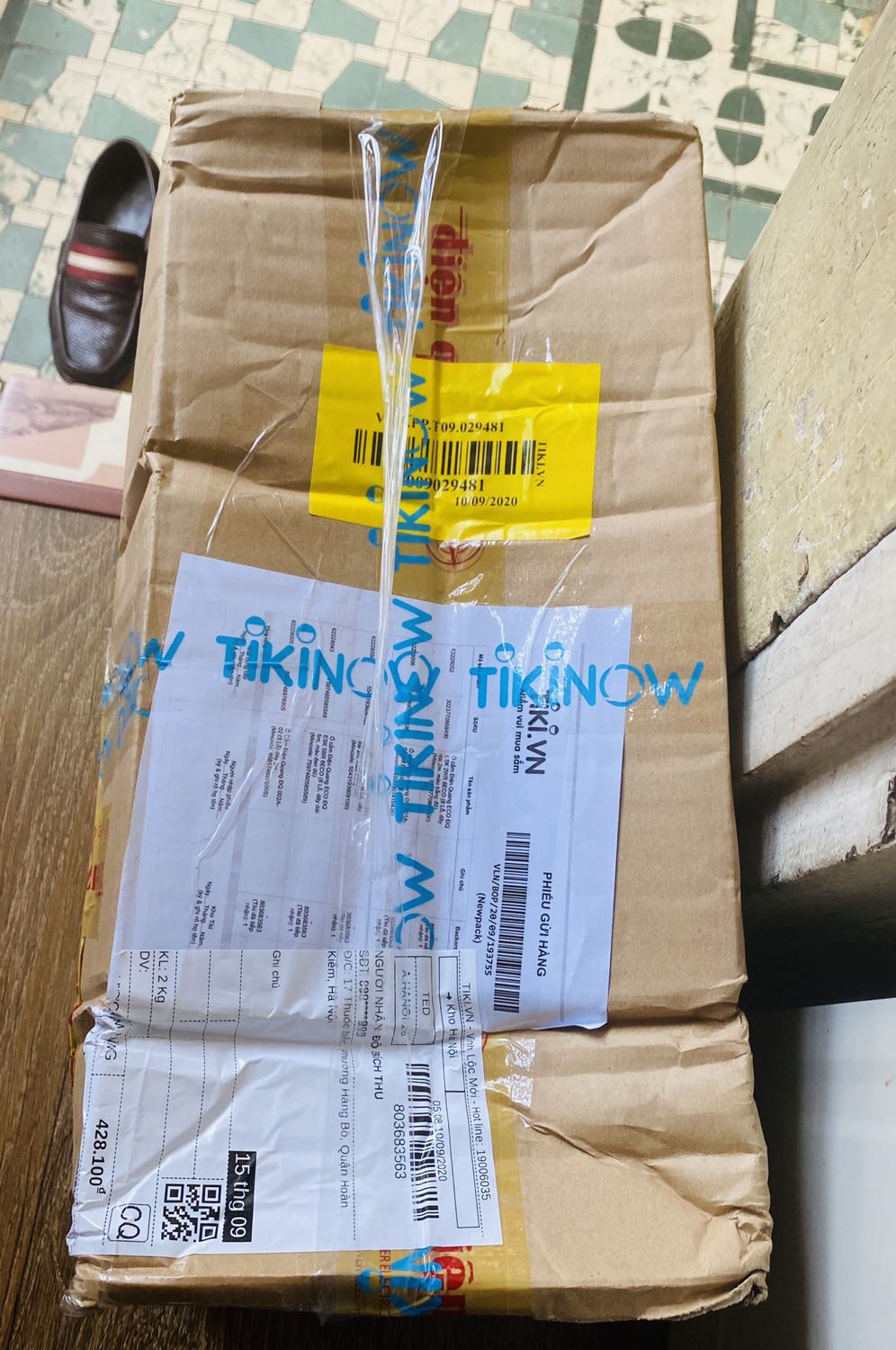 -Đóng gói cẩn thận
-Hàng đúng hãng
Mong shop luôn bán hàng chất lượng.Chúc shop luôn phát triển