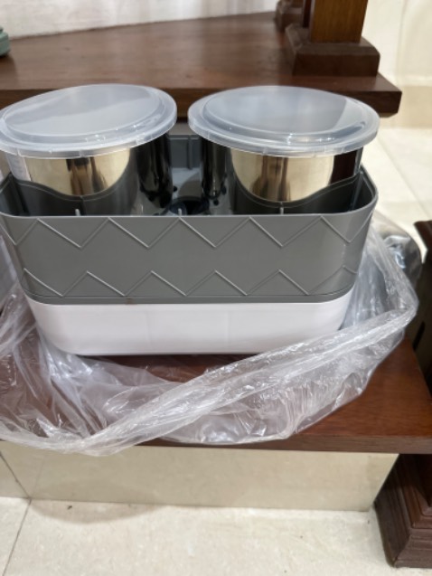 Giao hàng nhanh. Gói hàng cẩn thận. Chất lượng
Hộp cơm đẹp chắc chắn không có mùi nhựa và mùi inox