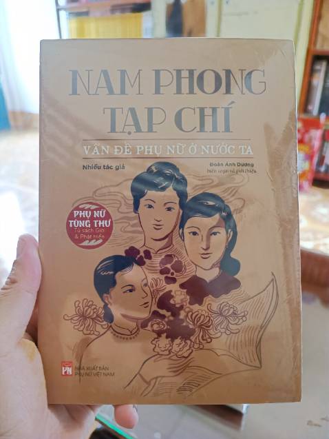 Tủ sách Phụ nữ tùng thư coa nhiều sản phẩm đọc chất lượng, cập nhật nhiều kiến thức cổ kim về phái nữ VN.