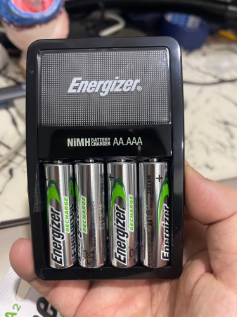 Chất lượng pin tốt, trước mình dùng pin khác cho khoá cửa smart, thao tác thấy ko nhạy, đổi sang pin này bấm cảm ứng rất nhạy. Thời lượng oin mới dùng nên ko đánh giá được