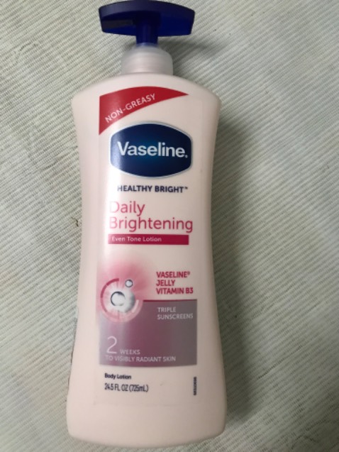 Đóng gói kỹ, thoa lên mau khô, ko bị nhờn, mùi thơm dịu. Mình mới mua ,Hiệu quả lâu dài ntn thì chưa biết.