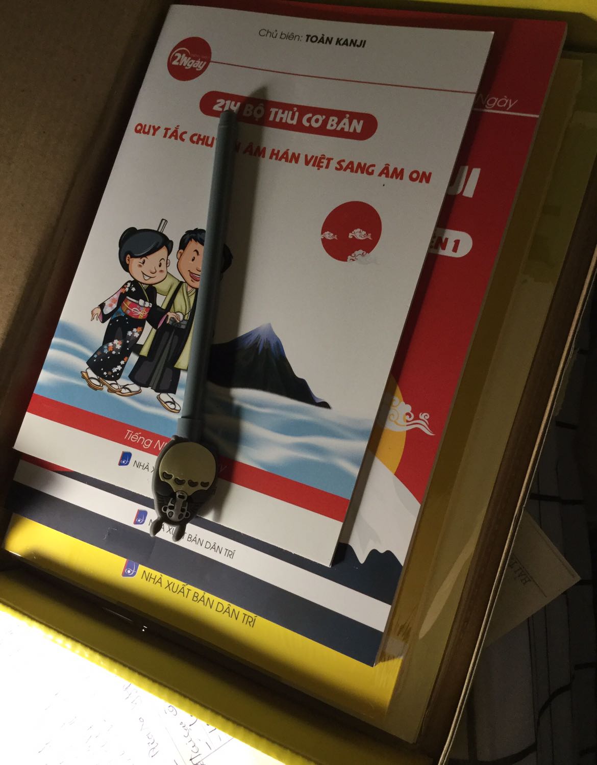 Gói hàng siu hịn, mịn?. Sắc màu thế này nên có hứng học lắm ạ. Chắc do nhà gần nữa nên đặt hôm qua, nay có lun rồi, sướng?