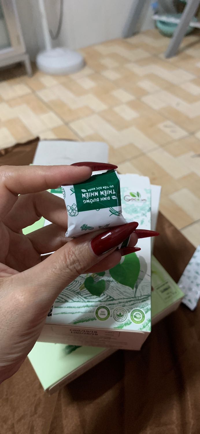 Mh mua bị mắc.có 88k 1 hộp thôi.gói nó đc tí xíu à.đc đến khoảng cách mh bấm tay đây.mh mua 112k cơ.chưa ug nên kb tác dụng sao.nếu các banh muốn mua thì chờ giảm giá rẻ hãy mua nhé.