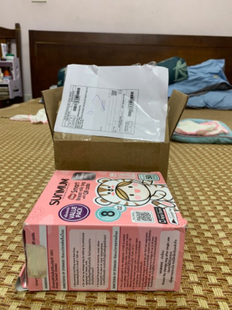 Rất không hài lòng về shop. Mình đặt combo 100 túi trữ sữa và khi nhận hàng chỉ có 1 gói 50 túi. Hộp đã bị bóc niêm phong, bóp méo. Đề nghị shop và Tiki xem lại và phản hồi lại cho khách hàng.