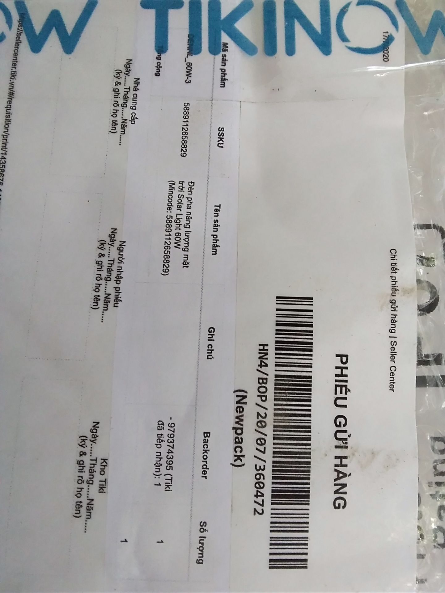 Tivi đưa sai đơn hàng rồi minh đặt loai 60 w  Nhưng mà lai ₫ưa cái 100w (ko  quân trong lắm).Nhưng khi thử  thì ko được cư rut nạp ra là sáng ko khiển được .Lây khiển của cái đang dùng cũng ko được (mình mua cái này là cái thứ 2).Vậy mình đê nghi Tivi thu hồi và đổi lai va nên tét hàng rồi hay gửi cho khách