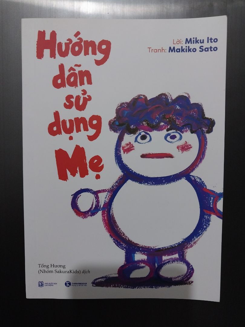 Giao hàng mất 4 ngày, kiện hàng hơi bị móp méo nhưng sách thì được bọc kỹ càng không hư hỏng, giấy trắng còn mới.
