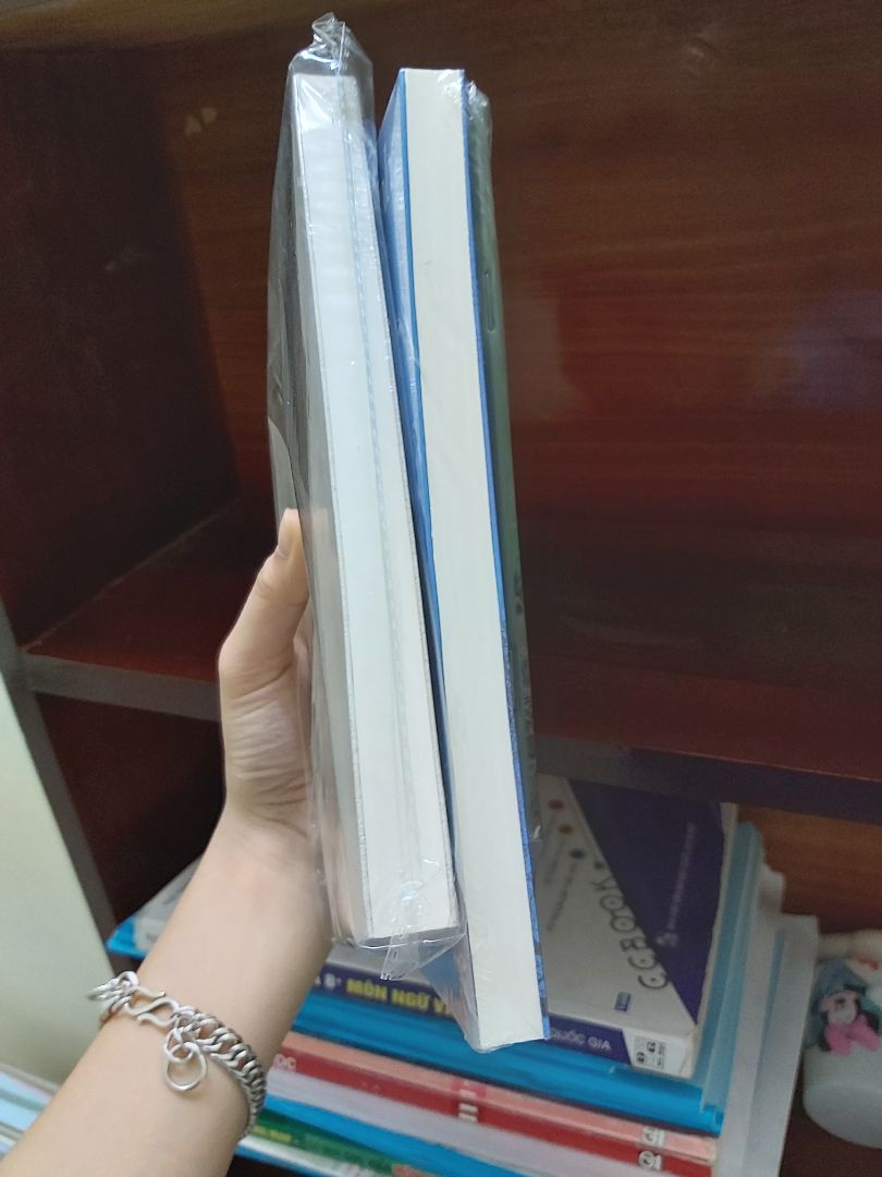 Sp đóng gói cẩn thận . Giá ok nhưng mà ship hơi đắt :(