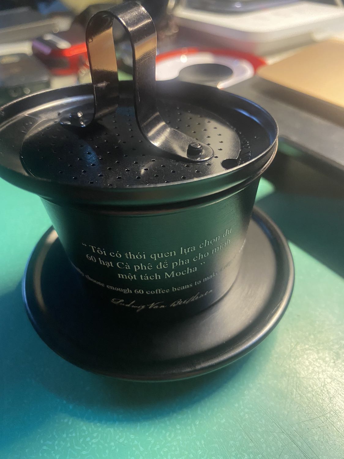 Sản phẩm oke, màu đen nhìn ổn, khá chắc, hài lòng, vừa trong tầm giá