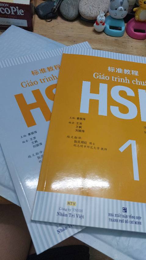 Sách đặt giao rất nhanh, không có lỗi gì hết
Mình rất hài lòng