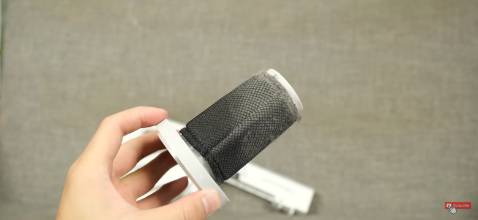 Lực hút mạnh, dễ sử dụng, linh hoạt  gọn nhẹ. Mỗi tội dây hơi loằng ngoằng nhưng bù lại đỡ hết điện giữa chừng nếu đang làm việc nhà. Cũng khá ngon trong tầm giá. Vệ sinh khá nhanh và tiện lợi. Nên thay lõi lọc 6 tháng một lần để máy được bền và tốt hơn. Shop có bán lõi lọc khá rẻ mọi người nên mua nếu mún thay nhé. Tư vấn và nhắn tin cho khách rất nhiệt tình và dễ chịu mọi người nên thử nhé Bye bye. À còn một điều Mình quên nói nữa shop bao bọc rất đẹp và cẩn thận vận chuyển đối với mình thôi nha khá nhanh đấy hihi Bye bye. Shop có tặng kèm thêm mấy đầu hút khác nữa