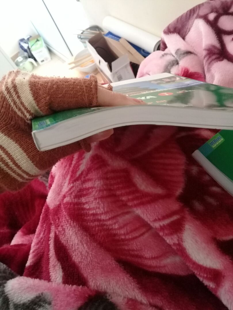 Giao hàng nhanh, in rõ đẹp nhưng hơi lỗi một chút nhưng ko sao sản phẩm vẫn rất tốt