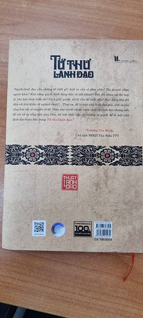Sách chính hãng, có tem chống hàng giả, chất lượng in tốt