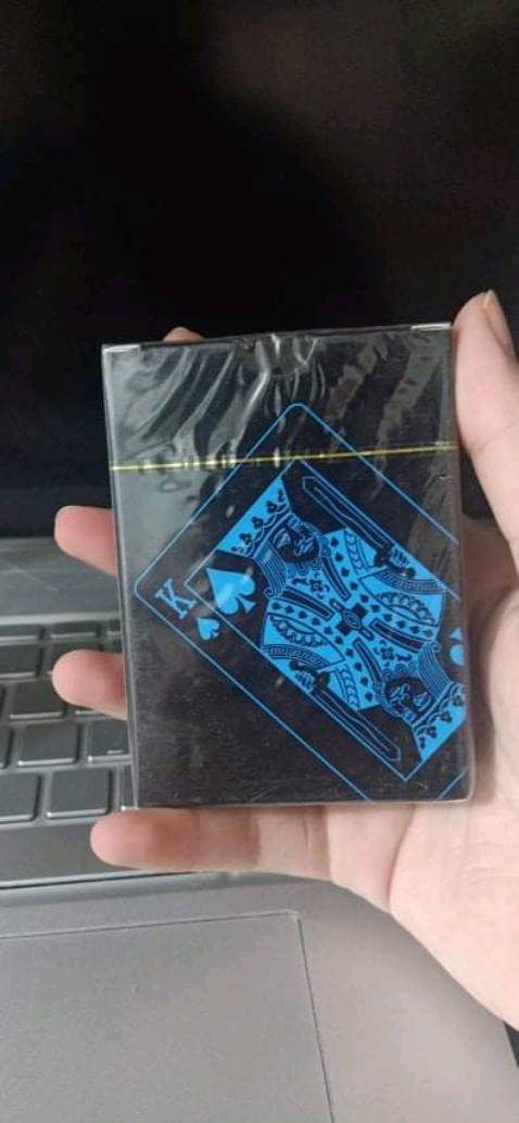 Hàng như hình và rất đẹp. Thời gian giao hàng nhanh chóng và chính xác. nhìn sang chảnh *** - chơi chưa quen nhìn hơi khó - quen rồi thì cuốn - ngồi chai cả chân kaakaa! Nhựa dẻo PVC nên ko bị cũ - ko bị ngấm nước - dùng ok!