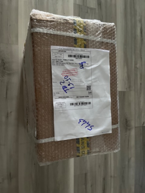 Giao hàng xong, để cả ngày vẫn không ai liên hệ lắp đặt, dù đã note thông tin cần lắp đặt rõ ràng.