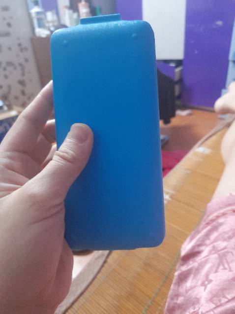 Máy đeph .màu đâmn . Nhưng phải tìm hiểu nhiều .nhạy .nhiều chức năng . Mong đánh giá đc tặng xu chứ cũng k phàn nàn j .các phụ huynh nên mua cho con học