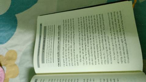 Sách nội dung hay, bìa đẹp, in ấn tốt chất lượng dịch vụ tiki luôn tốt