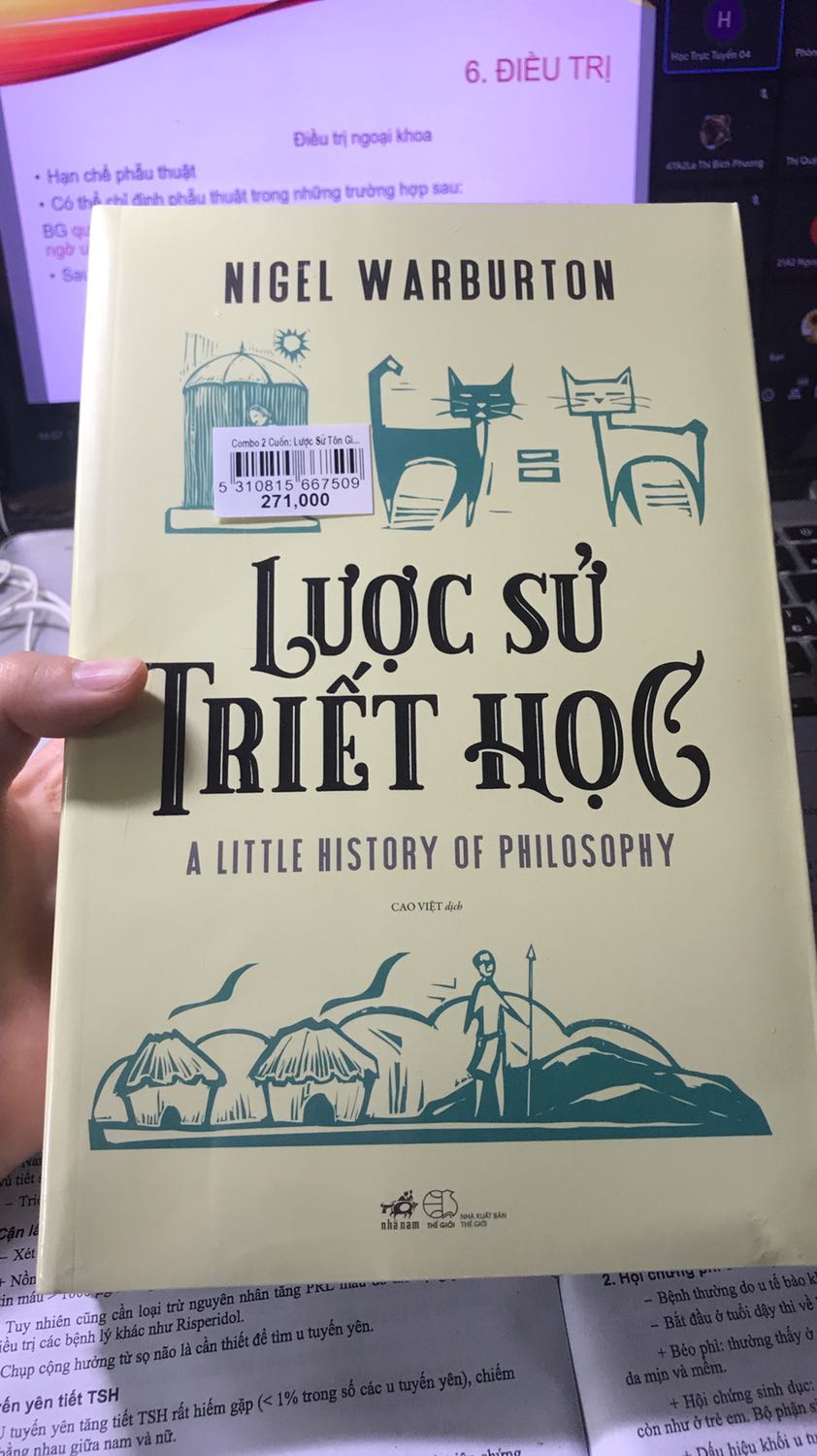 Tình cờ thấy 2 bạn này nên là đưa 2 bạn về nhà luôn 😅
Về hình thức thì sách đẹp lắm nha, sách được bọc chung nên ko bị va đập làm quăn góc. 
Về nội dung thì mình chưa có thời gian đọc nhưng hầu hết sách của NXB Nhã Nam chưa làm mình thất vọng bao h nên rất tâm huyết 2 bạn này luôn. 
Đợt dịch này phải đợi rất lâu mới về tới nhà, tuy nhiên cảm ơn Tiki vì đã ko huỷ đơn của mình mà còn giao hàng chất lượng nữa ❤️