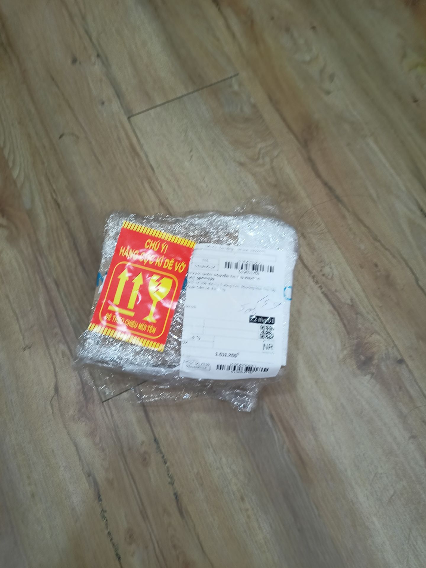 Gói hàng cực kỹ và chất lượng. sản phẩm dùng tốt và nhanh chóng có hiệu quả. mua combo 3 giảm sâu nên rất ưng ý