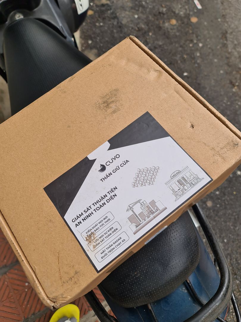 Thấy hàng VN mua ủng hộ, nhận được hàng thấy đáng đồng tiền bát gạo. Sản phẩm sờ đã thấy chất, nhiều tính năng hay, đặc biệt miễn phí lưu trữ cloud Amazon 24h. 
Shop giao nhanh lại có quà tặng nữa. Sẽ mua thêm cho nhà ông bà!!!