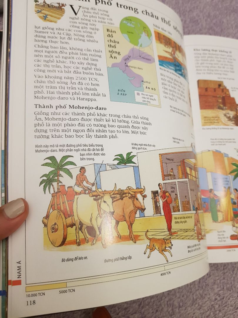 Thật tuyệt vời so vời giá tiền!!!! Sách được bọc rất cẩn thận. Mình đã mân mê và hít hà mùi giấy mãi ♡ Chất lượng in rất đẹp ♡ Nội dung phong phú. Hình ảnh thú vị ♡ Cảm ơn Tiki đã giúp e ấy đến tay mình nhanh chóng ạ ♡