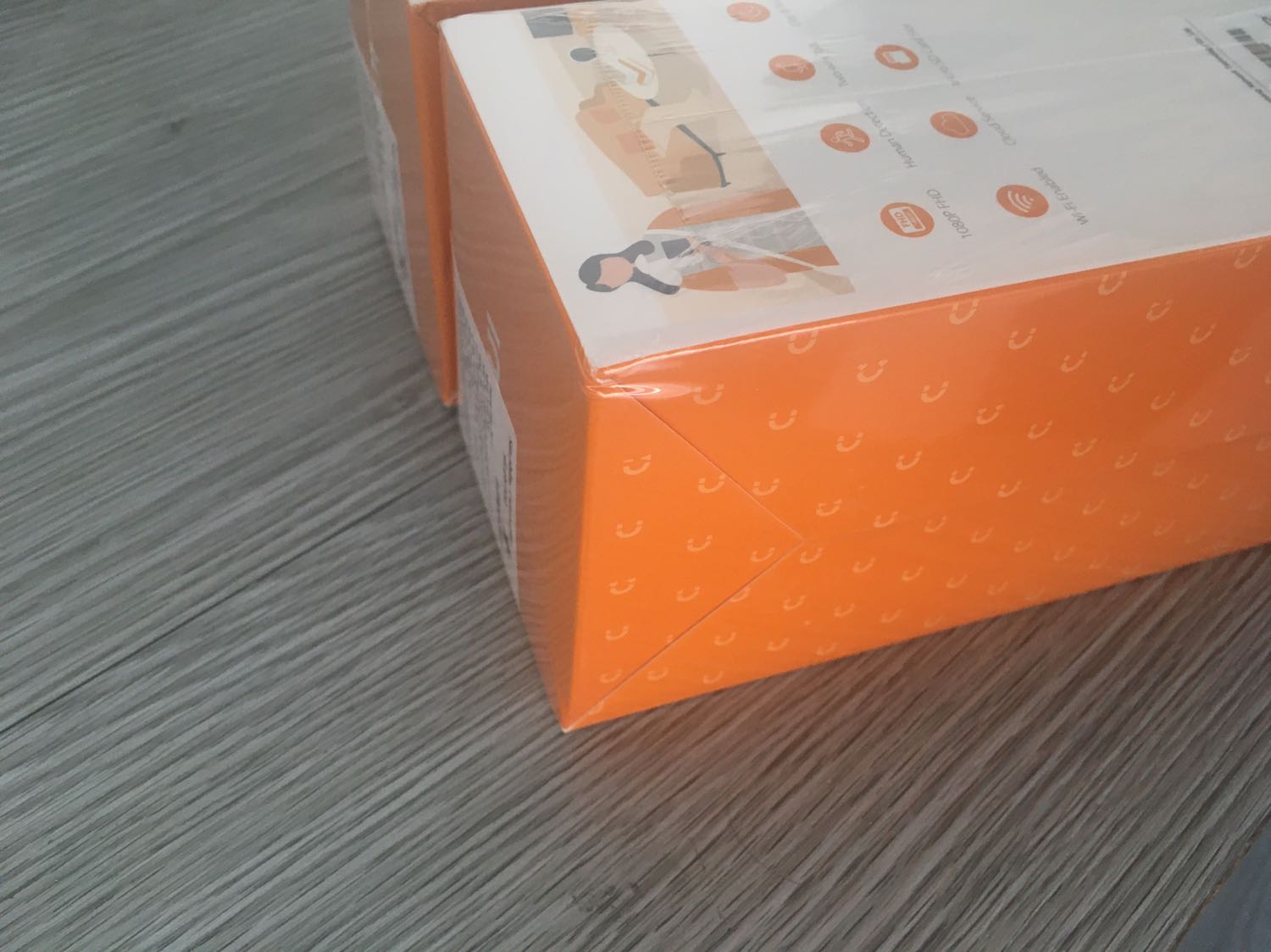 Bọc không kỷ không có giảm sóc, cho 4 sao thôi nhé móp hết mấy góc vỏ hộp