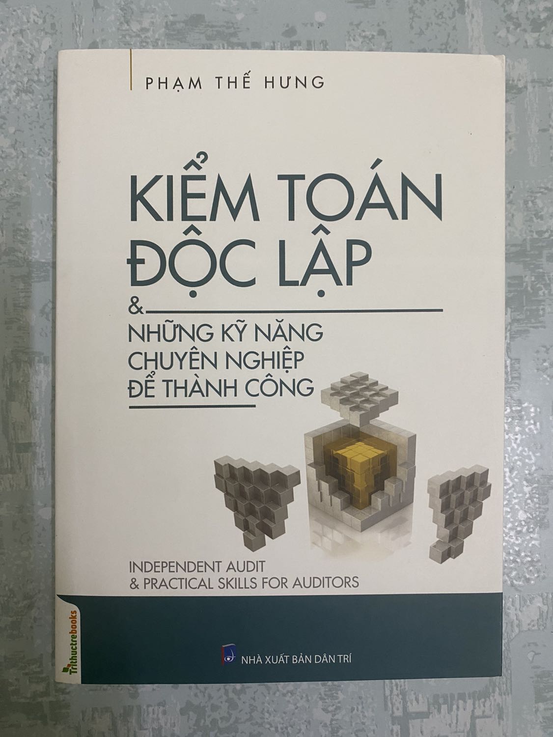 Một cuốn sách thực tiễn hiếm hoi về kiểm toán độc lập, rất có ích cho sinh viên và người trong nghề.