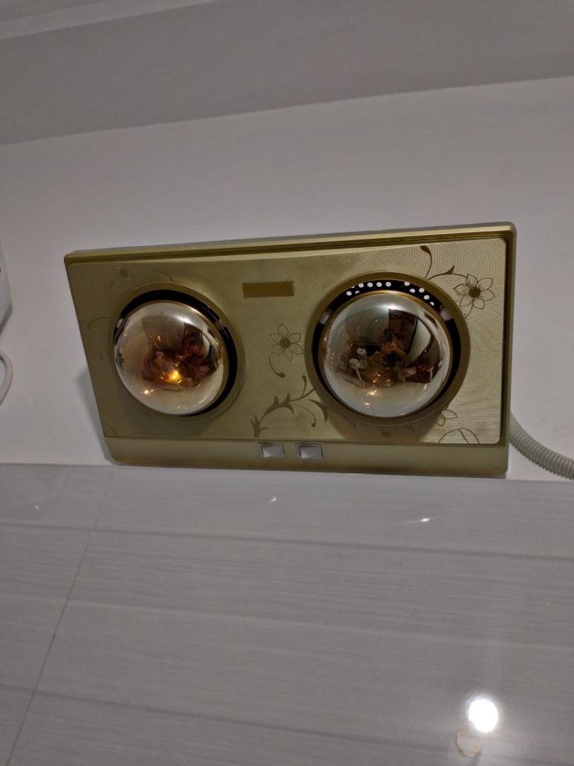 tên sp ko giống tên trên shop, mẫu cũng ko giống luôn, mở ra rồi thì cứ dùng thôi cũng muốn mất công đổi.