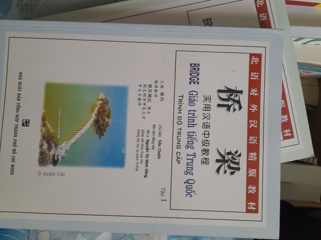 Giao hàng nhanh, đóng gói cẩn thận.
Sách rất đẹp và mới