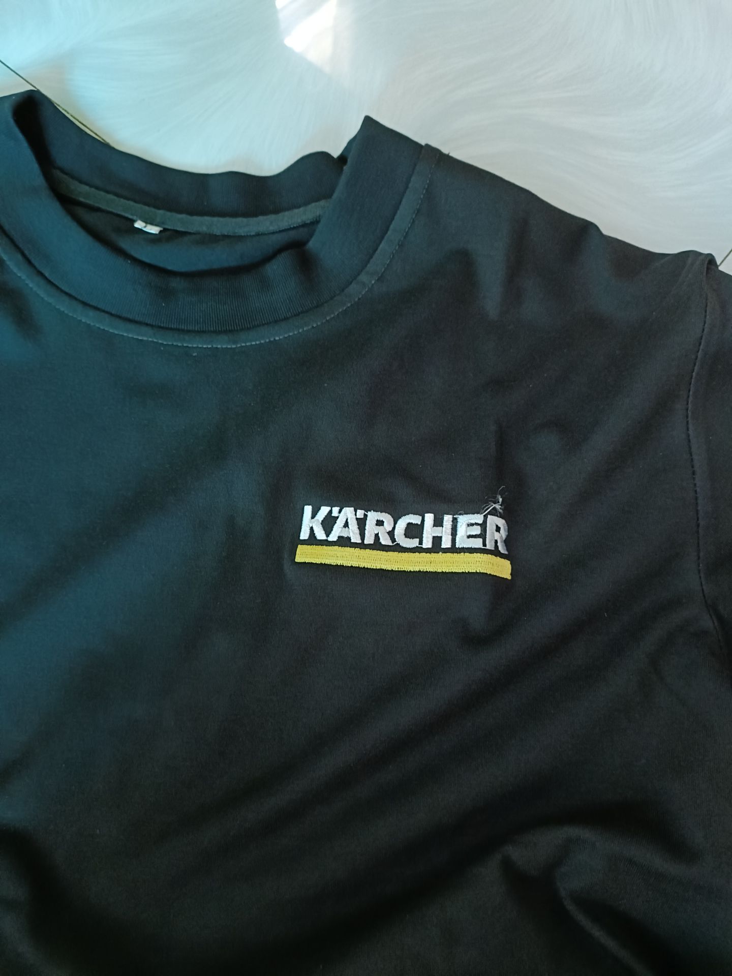 Quá êm, được tặng cái áo nữa chứ, lúc đặt k thấy ghi tặng, thích ghê, cảm ơn Karcher và Tiki Quá êm, được tặng cái áo nữa chứ, lúc đặt k thấy ghi tặng, thích ghê, cảm ơn Karcher và Tiki